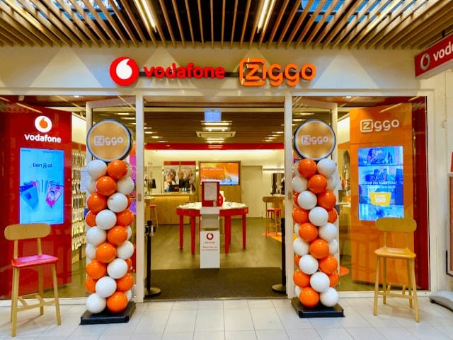 Duurzame Ballonpilaar Bij Ziggo Vodafone